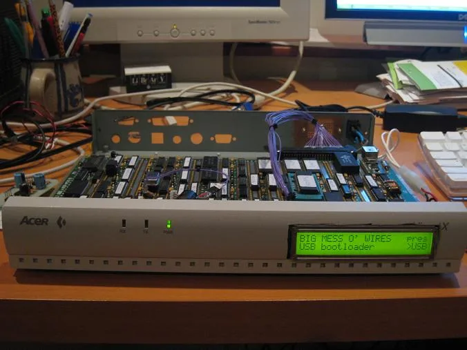 BMOW 1 with its front panel LCD