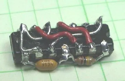 Dead-bug style circuit