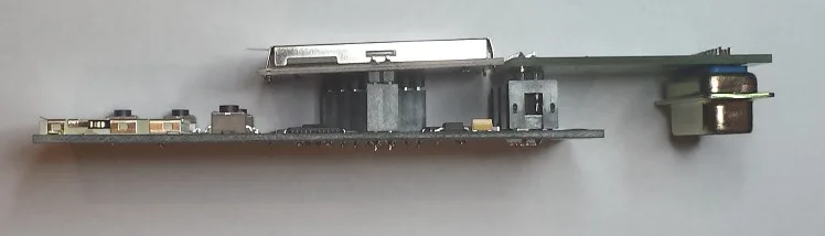 Right-angle adapter, side view
