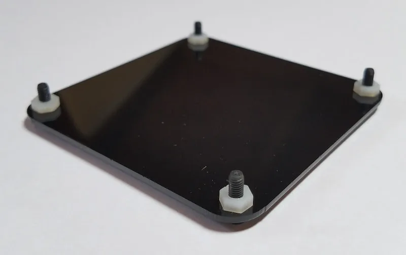 Wombat case bottom plate with screws