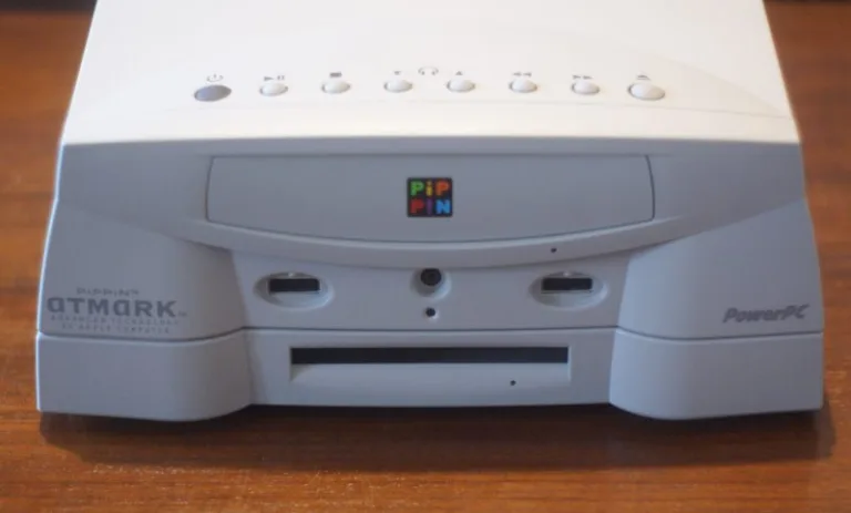 Apple Pippin console
