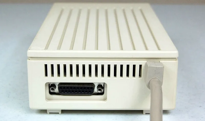Back of the Unidisk 3.5 drive