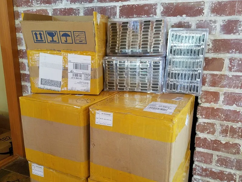 Boxes of DB-19 connectors