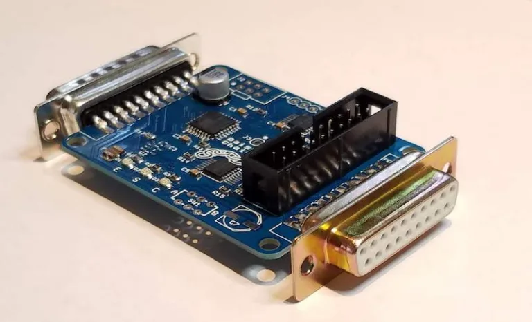 Daisy Chainer board