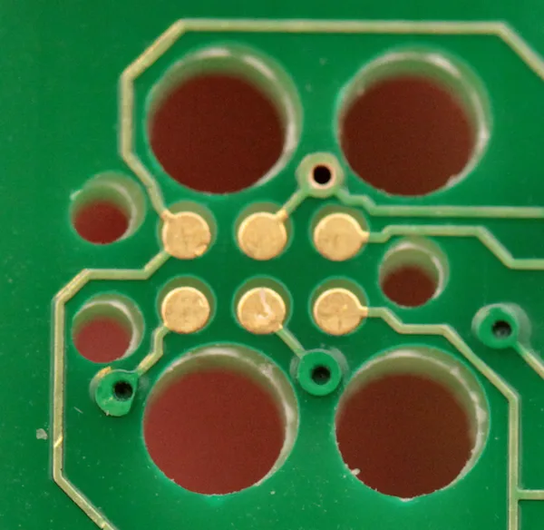 Tag-Connect footprint with locking leg holes