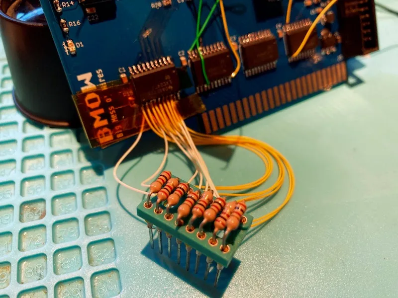 Resistor socket between the chip and the PCB