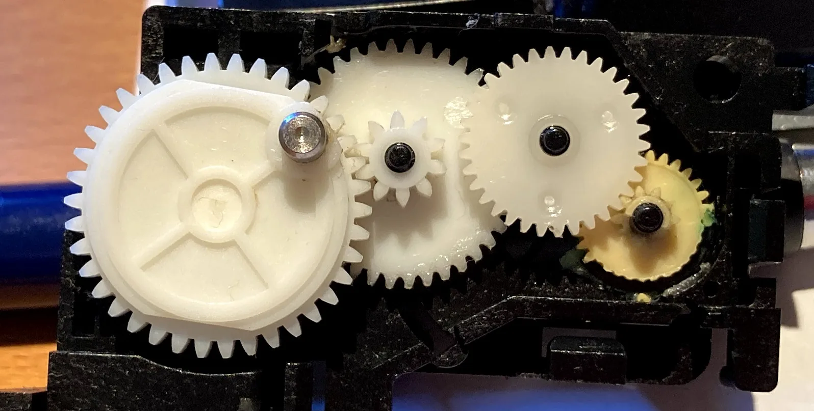Eject motor gears