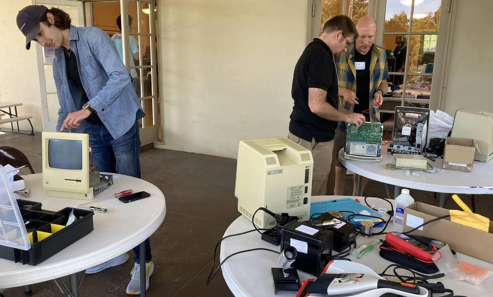 Repair clinic tables