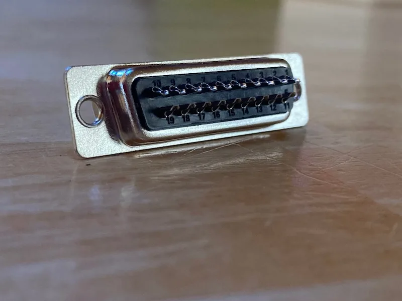 Female DB-19 connector